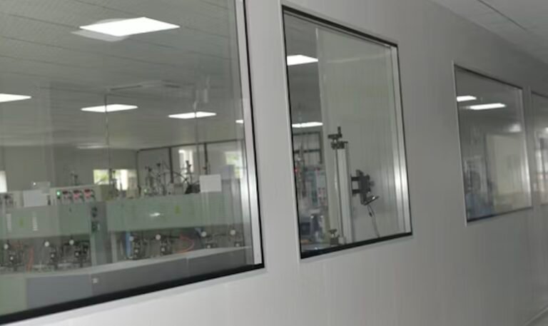 Vimfun glass cutting equipment is a perfect machine tool for precision cutting ultra large quartz cutting machine