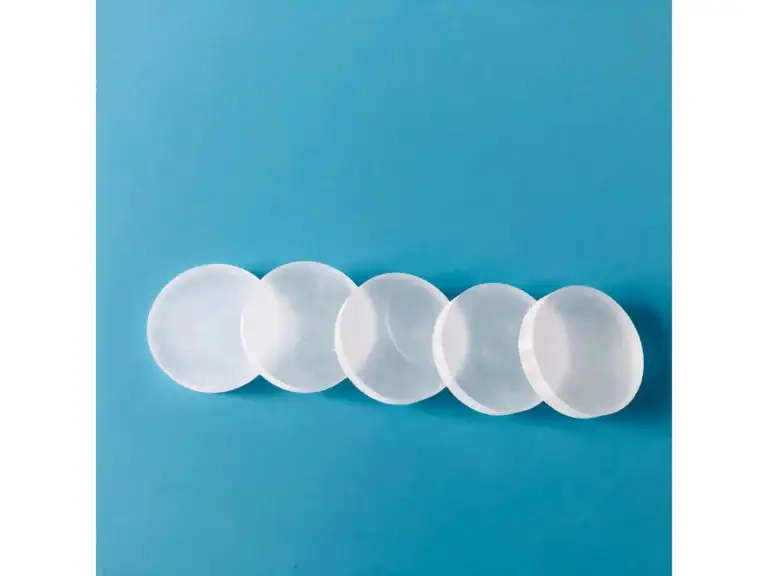 Several transparent optical components arranged together
