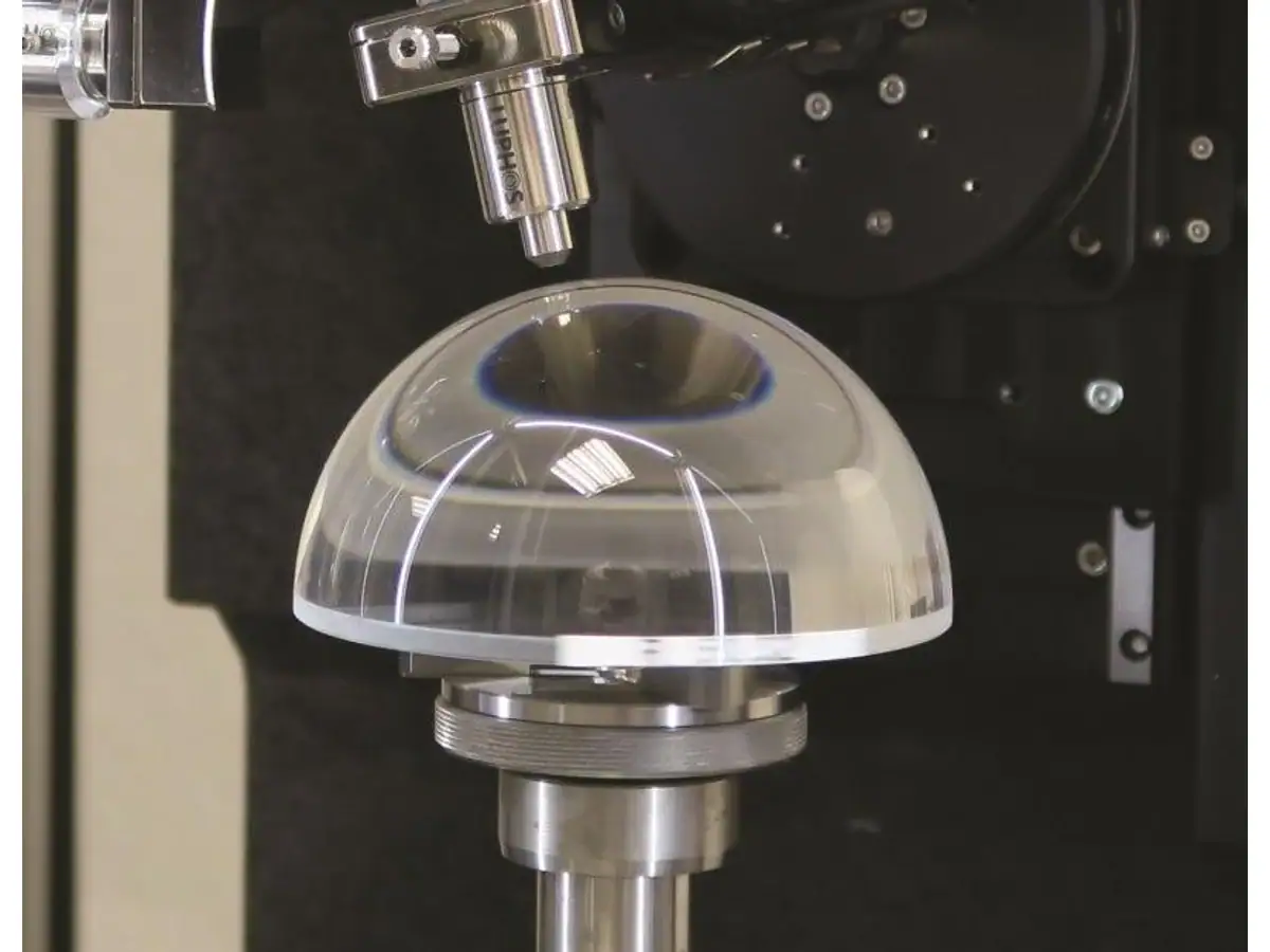 El equipo de corte de vidrio Vimfun es una máquina herramienta perfecta para el corte de precisión Cúpula transparente en una configuración de medición dimensional